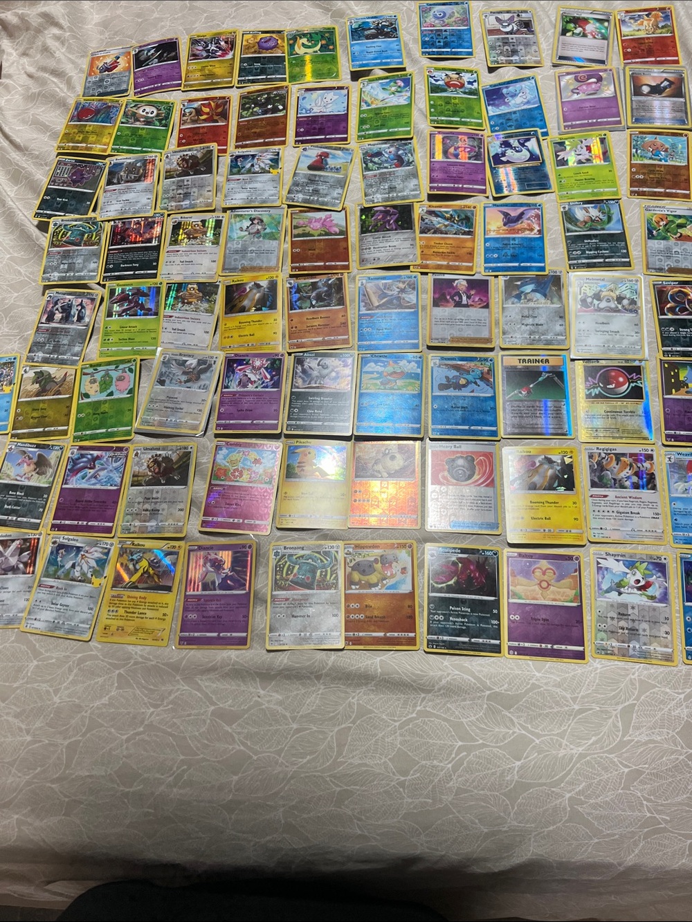 POKEMON Holographic trading cards over 200